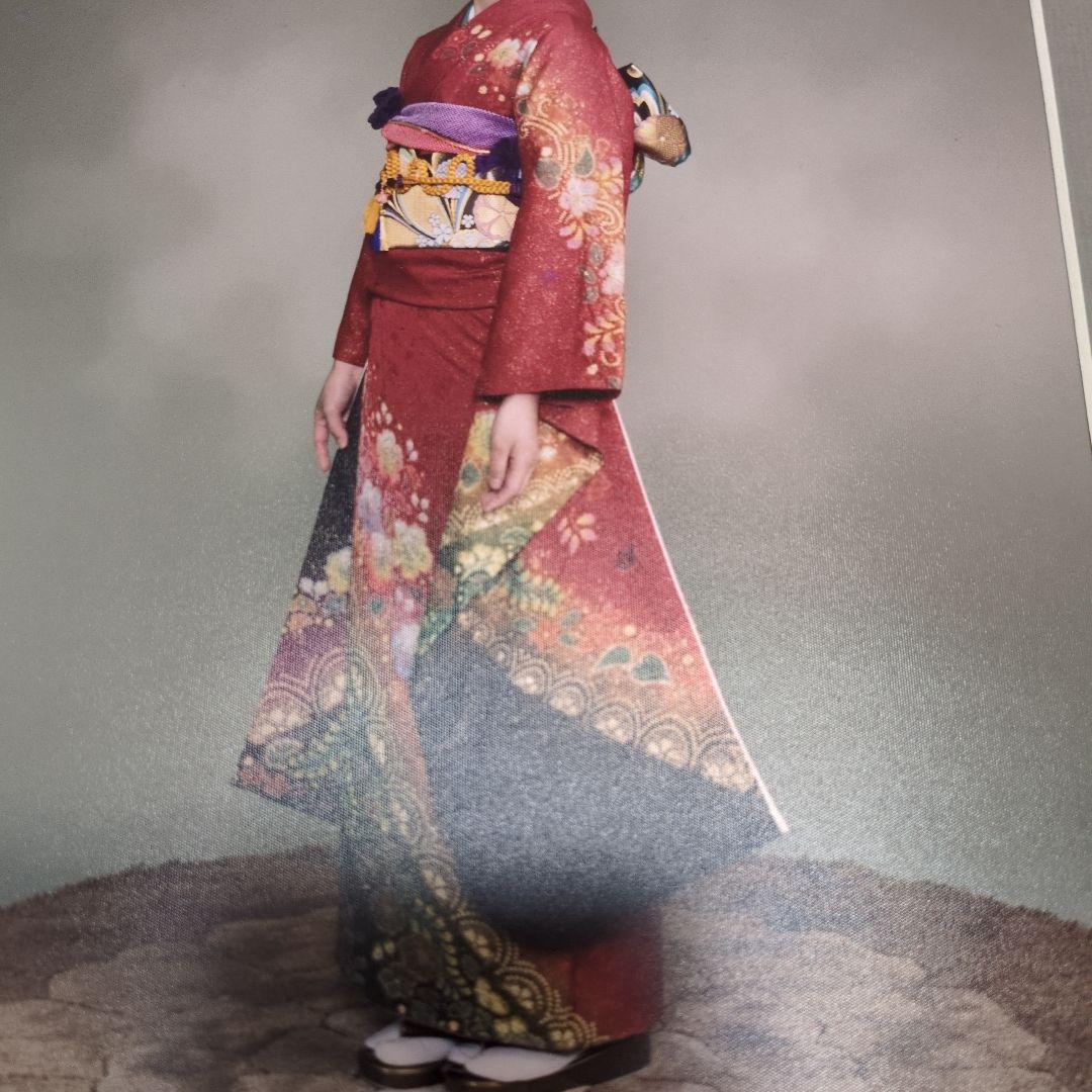 ゆ*マ様 華やか 赤色 振袖 花柄