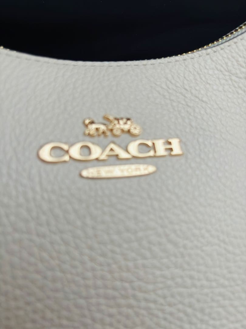 COACH ホワイトレザーバッグ