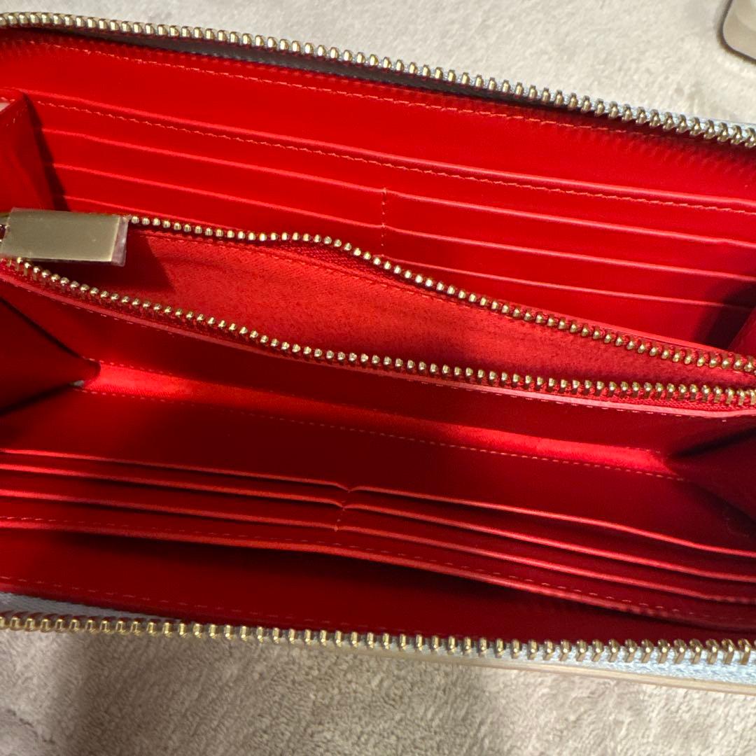 新品未使用　ルブタン　オーロラエナメル