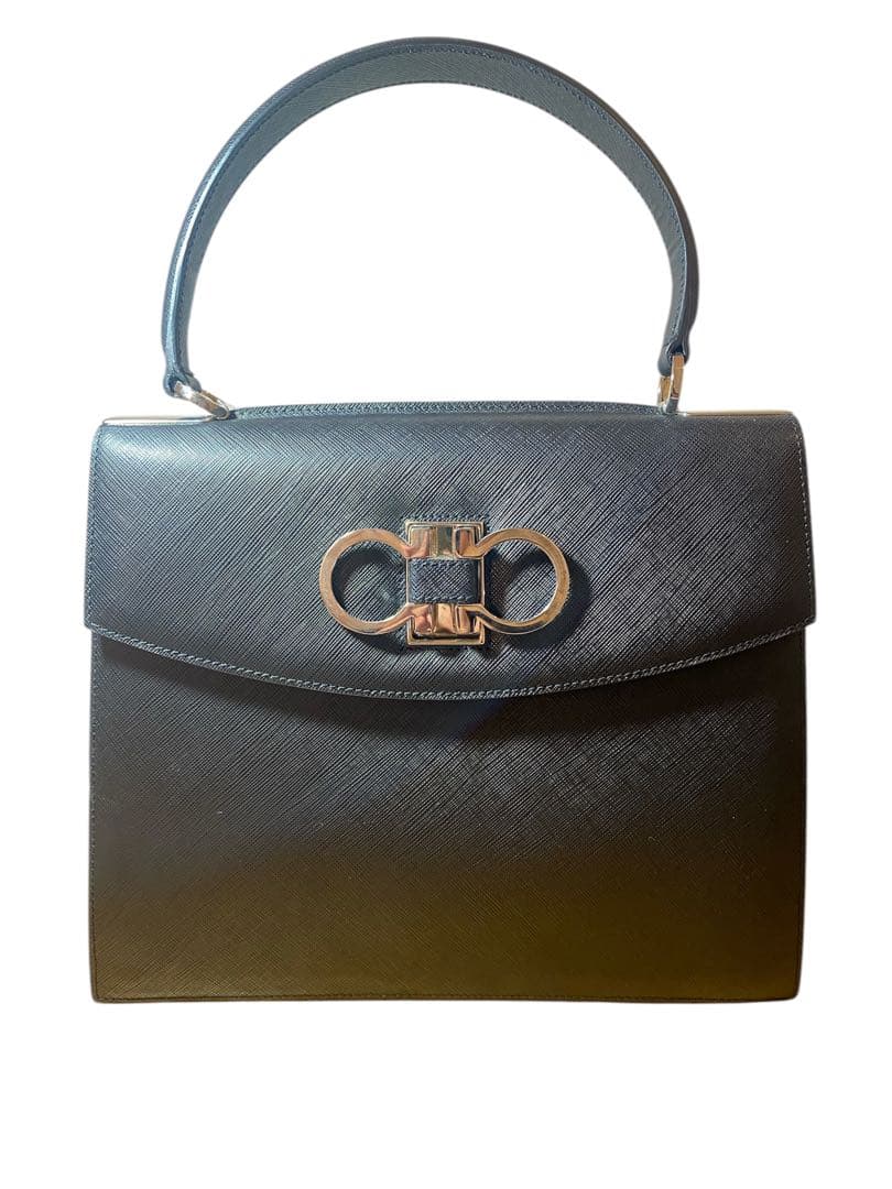 Salvatore Ferragamo ガンチーニ ハンドバッグ 黒 レザー