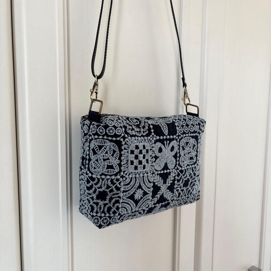 ハンドメイド スクエアショルダーバッグ ミナペルホネン forest tile