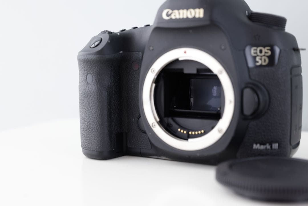 キャノンCanon EOS 5D Mark III ボディ Mark3 箱つき