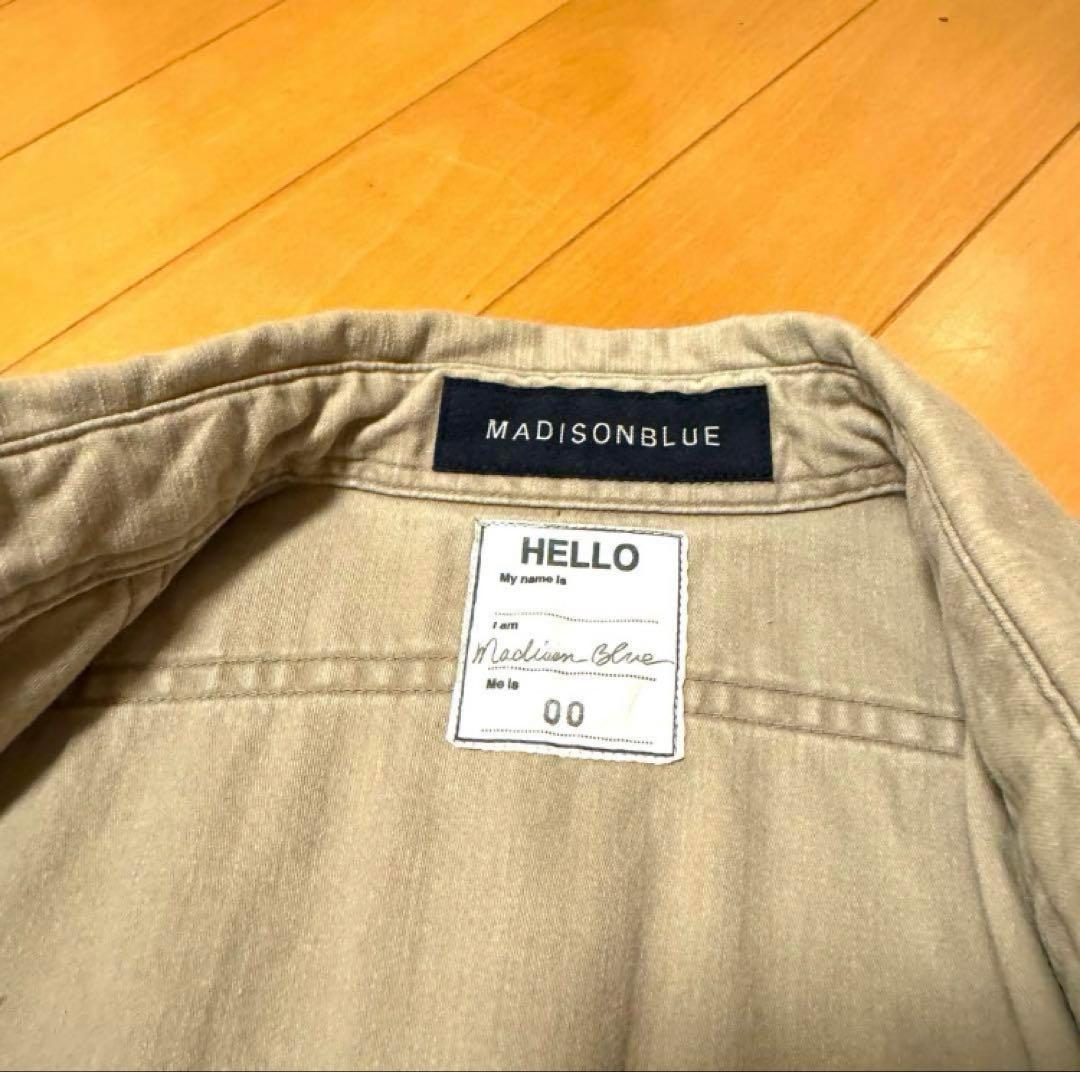美品　MADISONBLUE ベージュ バッグサテンシャツ 00