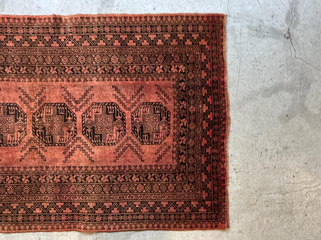 【Vintage rug】アフガニスタン産｜176 × 127cm｜トルクメン族
