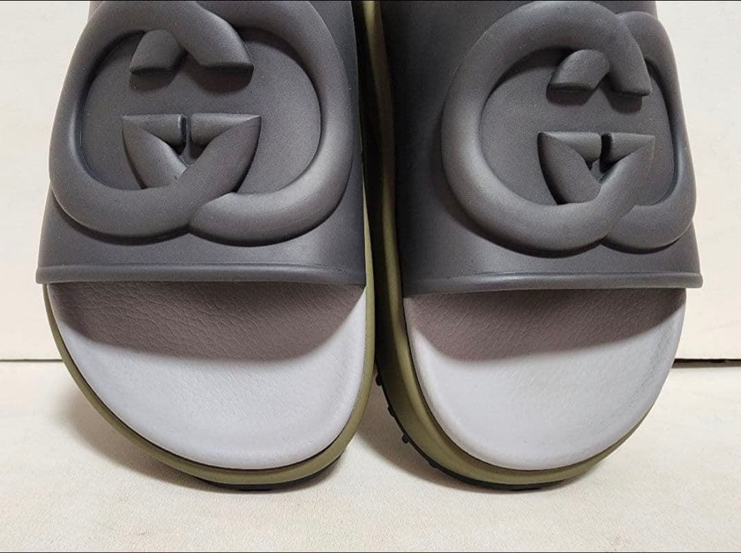 靴 GUCCI Interlocking G Slide Sandal