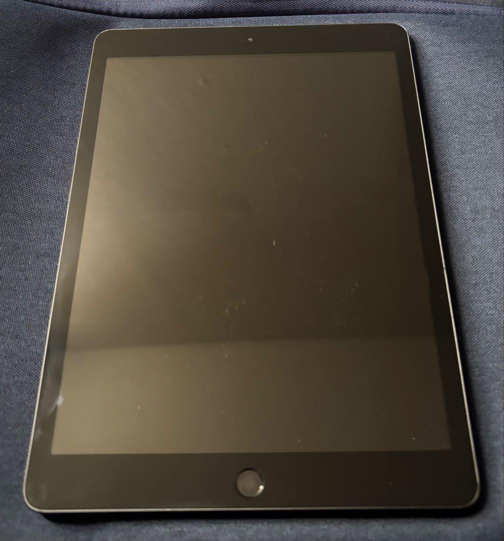 第8世代Apple iPad Wi-Fiモデル　32gbスペースグレー 本体のみ