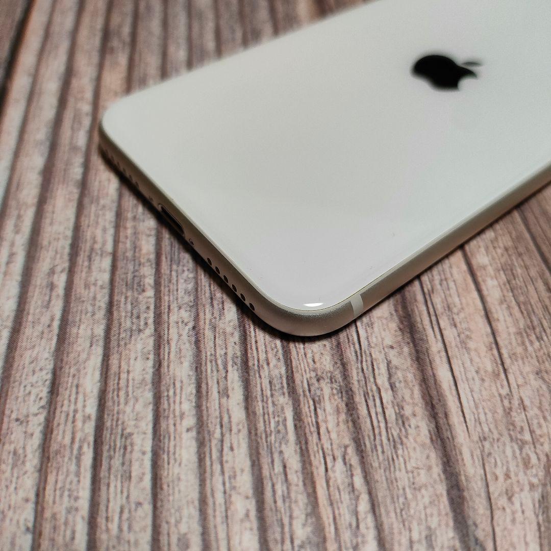 iPhone SE 第3世代 64GB スターライト 美品