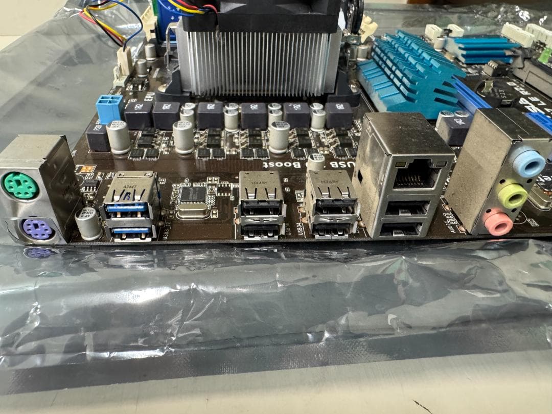 ASUS M5A97 LE R2.0 SocketAM3+ CPU メモリセット