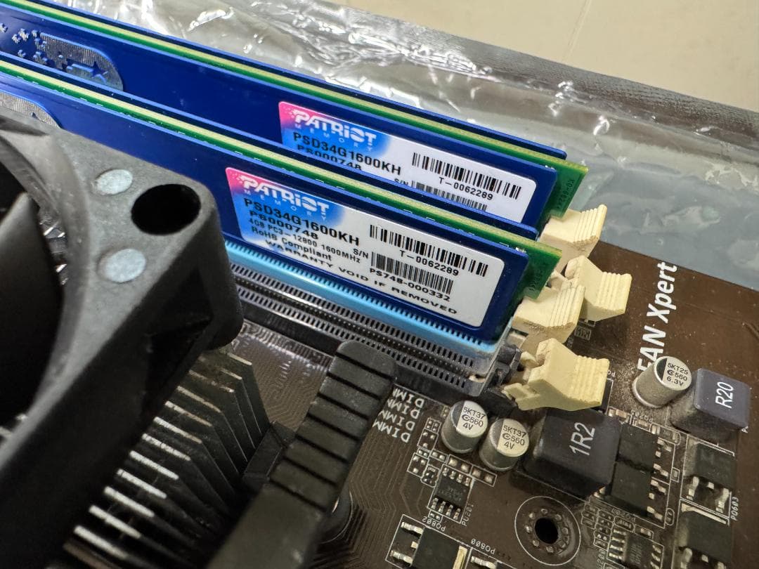 ASUS M5A97 LE R2.0 SocketAM3+ CPU メモリセット