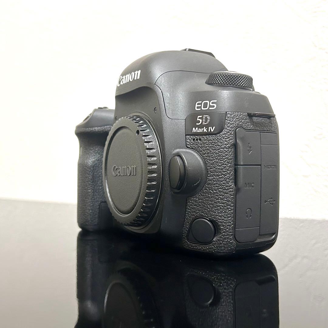 【良品】Canon EOS 5D Mark IV ボディ・純正バッテリー