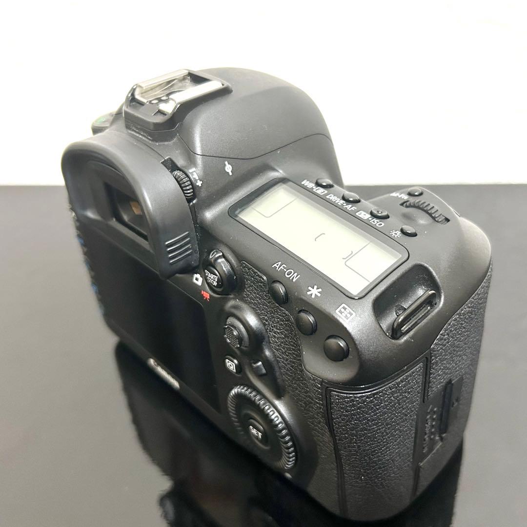 【良品】Canon EOS 5D Mark IV ボディ・純正バッテリー