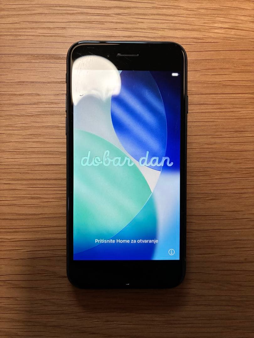 iPhone SE 第3世代 64GB ミッドナイト　バッテリー残72%