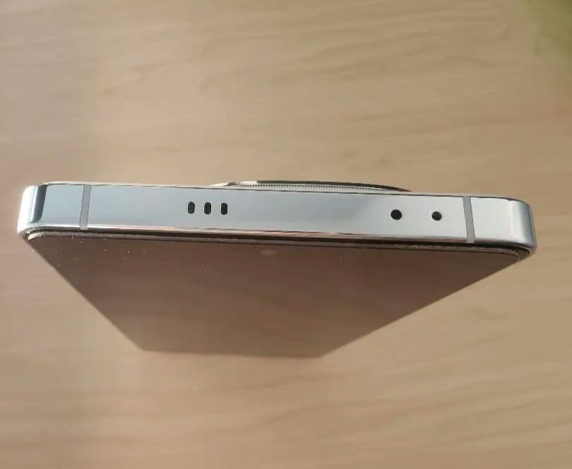 iQOO 12 ホワイト 512GB 美品