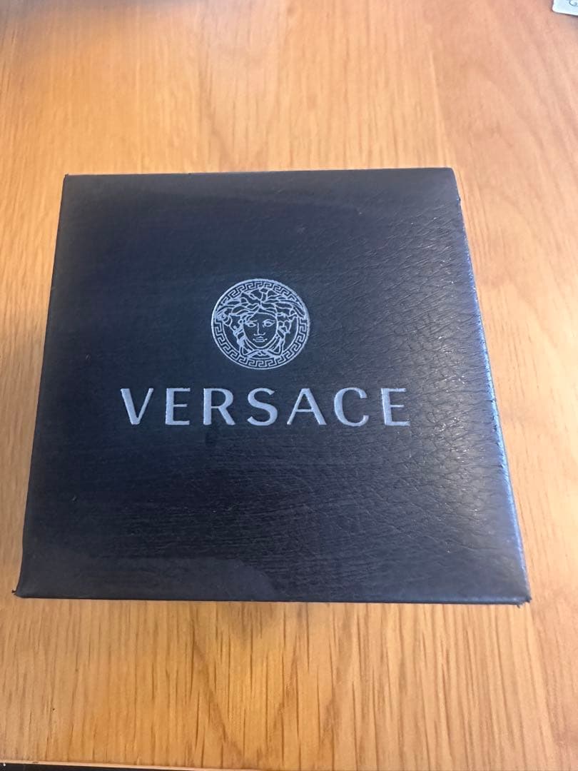 ボブスVERSACE メデューサヘッド ピアス(両耳用)片耳のみ