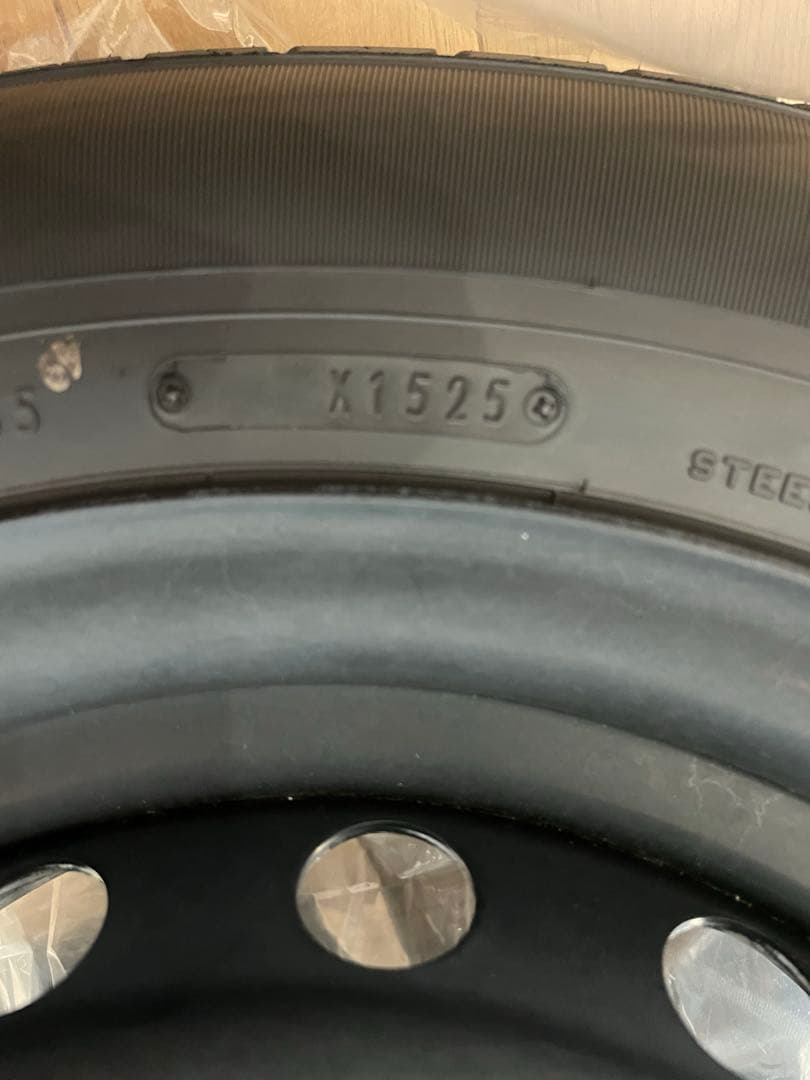 最終お値下げ！！ 送料込　ハイエース　タイヤ　ホイール付き 納車外し