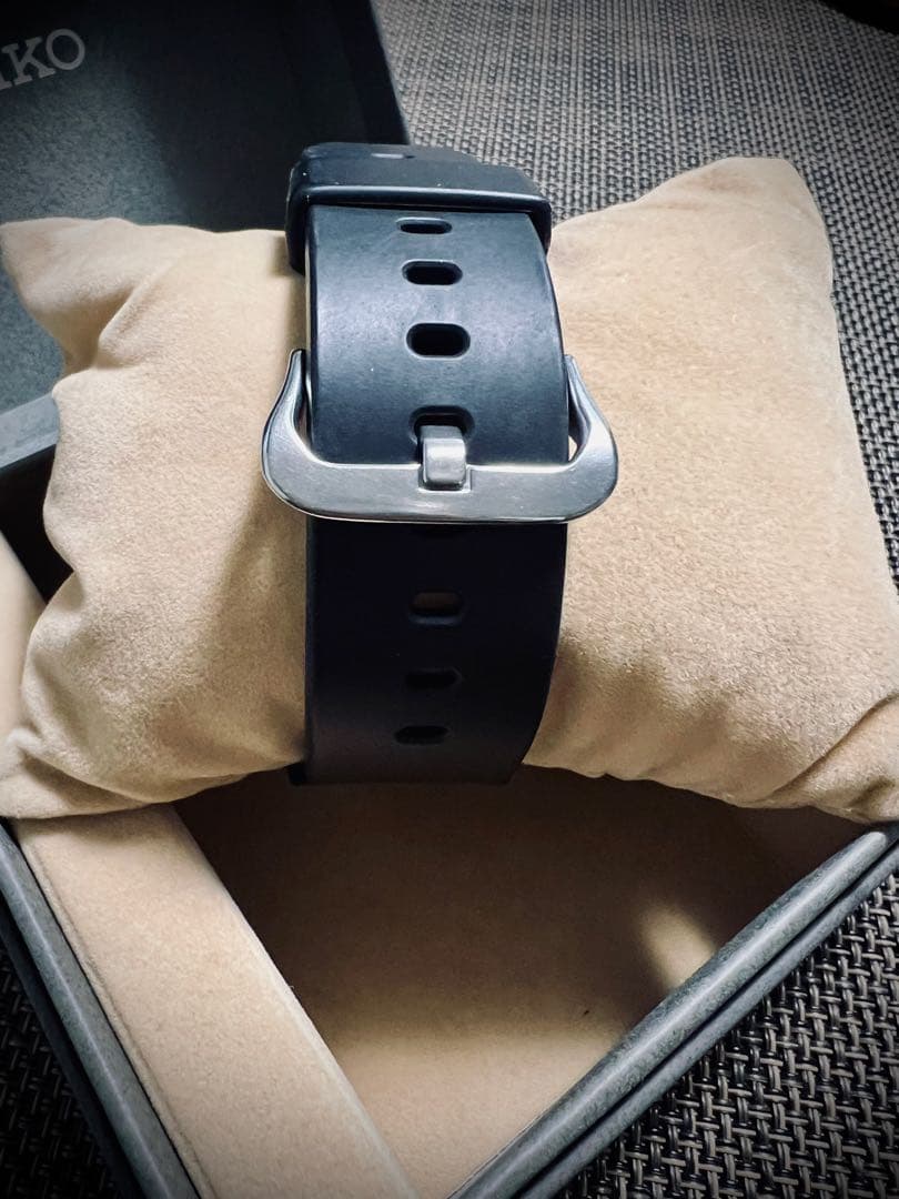 【極美品】CASIO G-SHOCK腕時計 GM-5600U