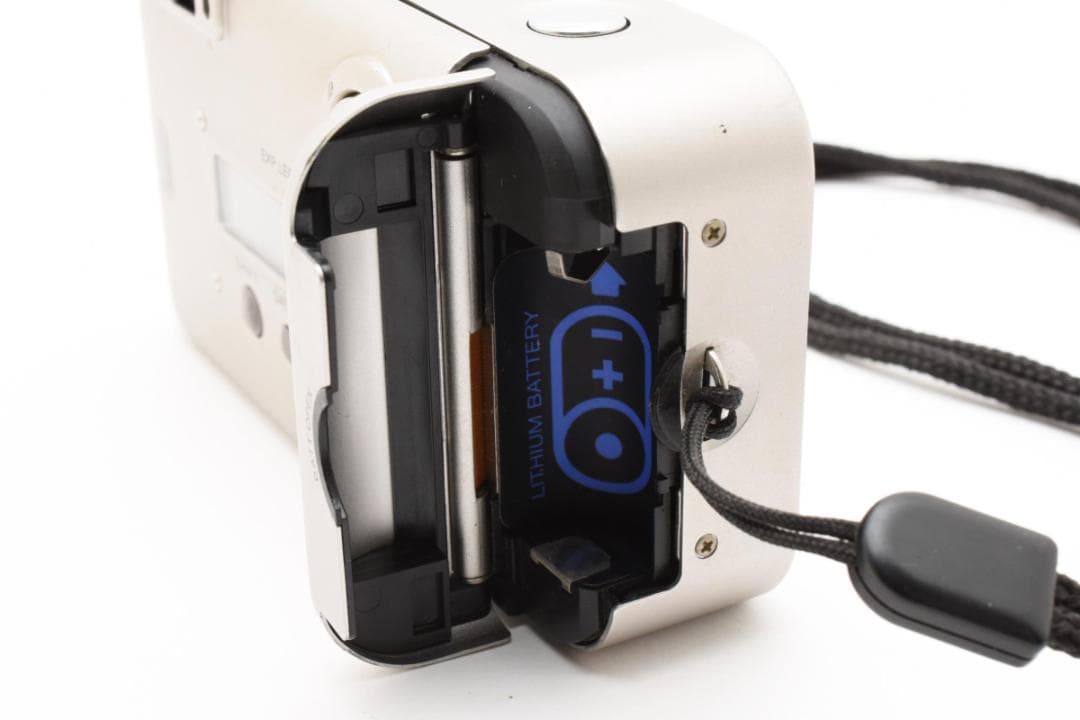 富士フィルム　FUJIFILM TIARA ZOOM コンパクトフィルムカメラ