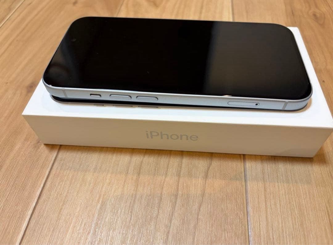 iPhone 15 128gb simフリー　ブルー　バッテリー90%
