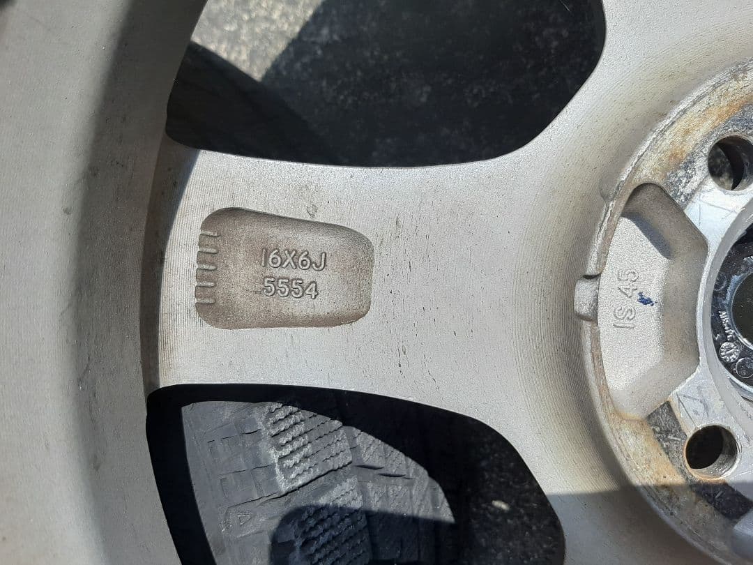 富士 ブリヂストン BLIZZAK VRX 16インチ アルミセット