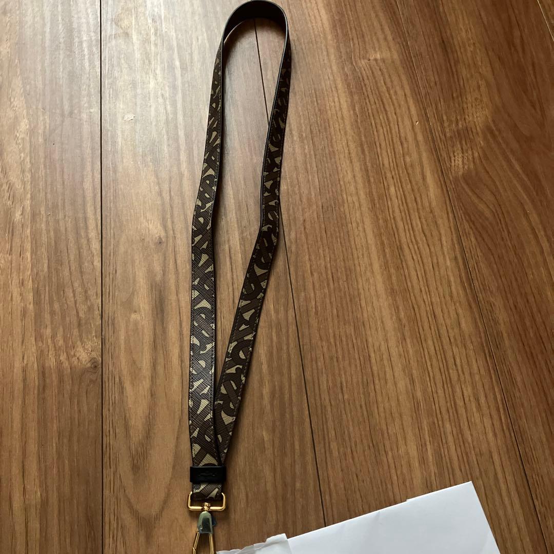 バーバリー　ストラップ　値下げ