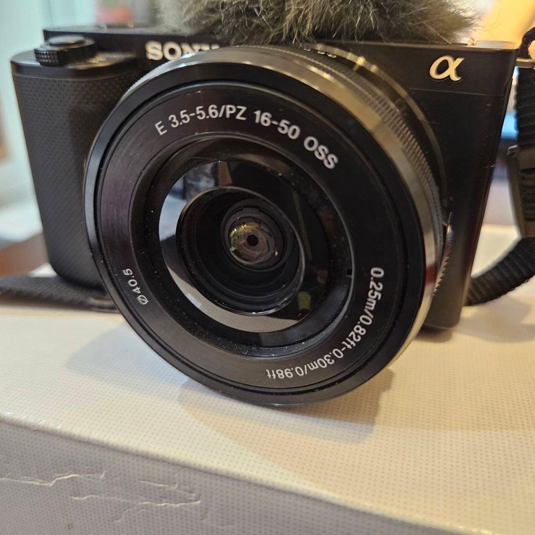 ソニーSONY　ZV-E10 デジタル一眼カメラα