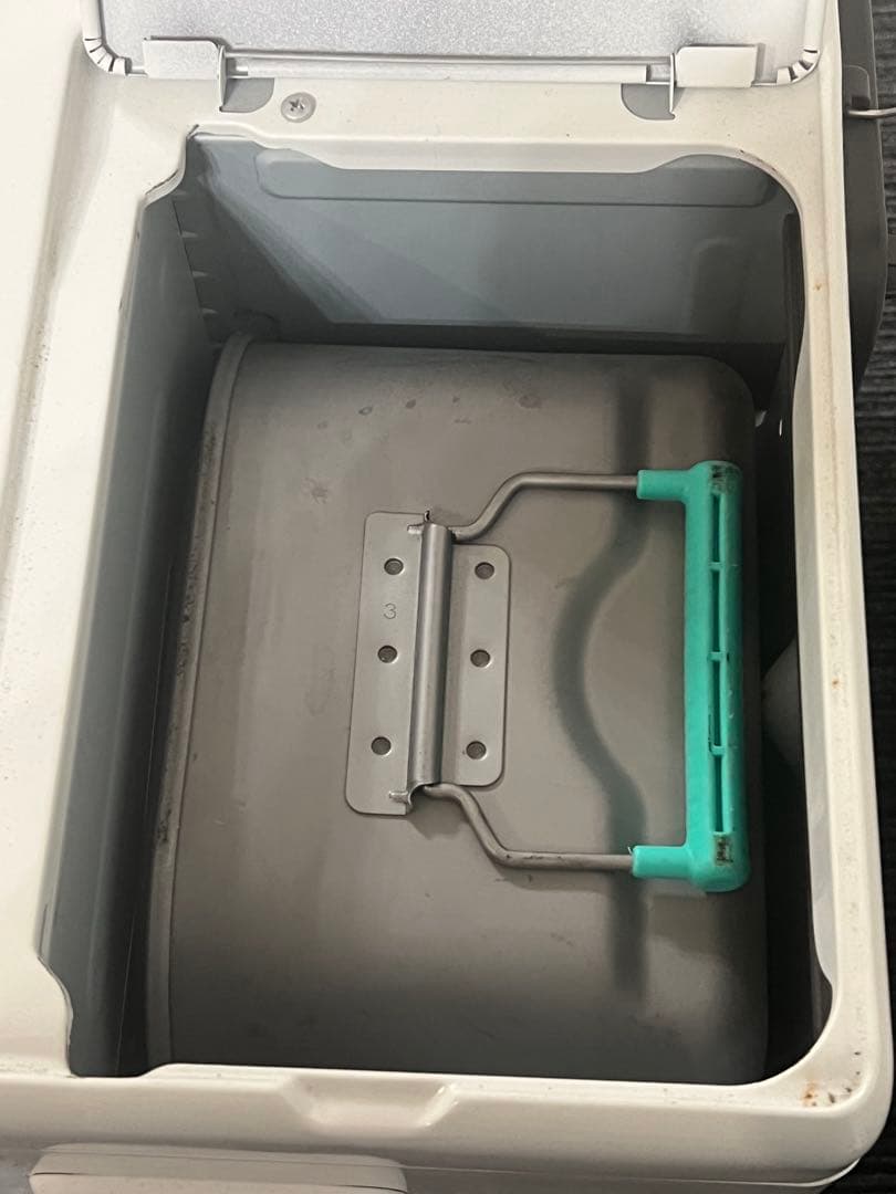 ダイニチ 石油ファンヒー ター FW-72DX42019年製