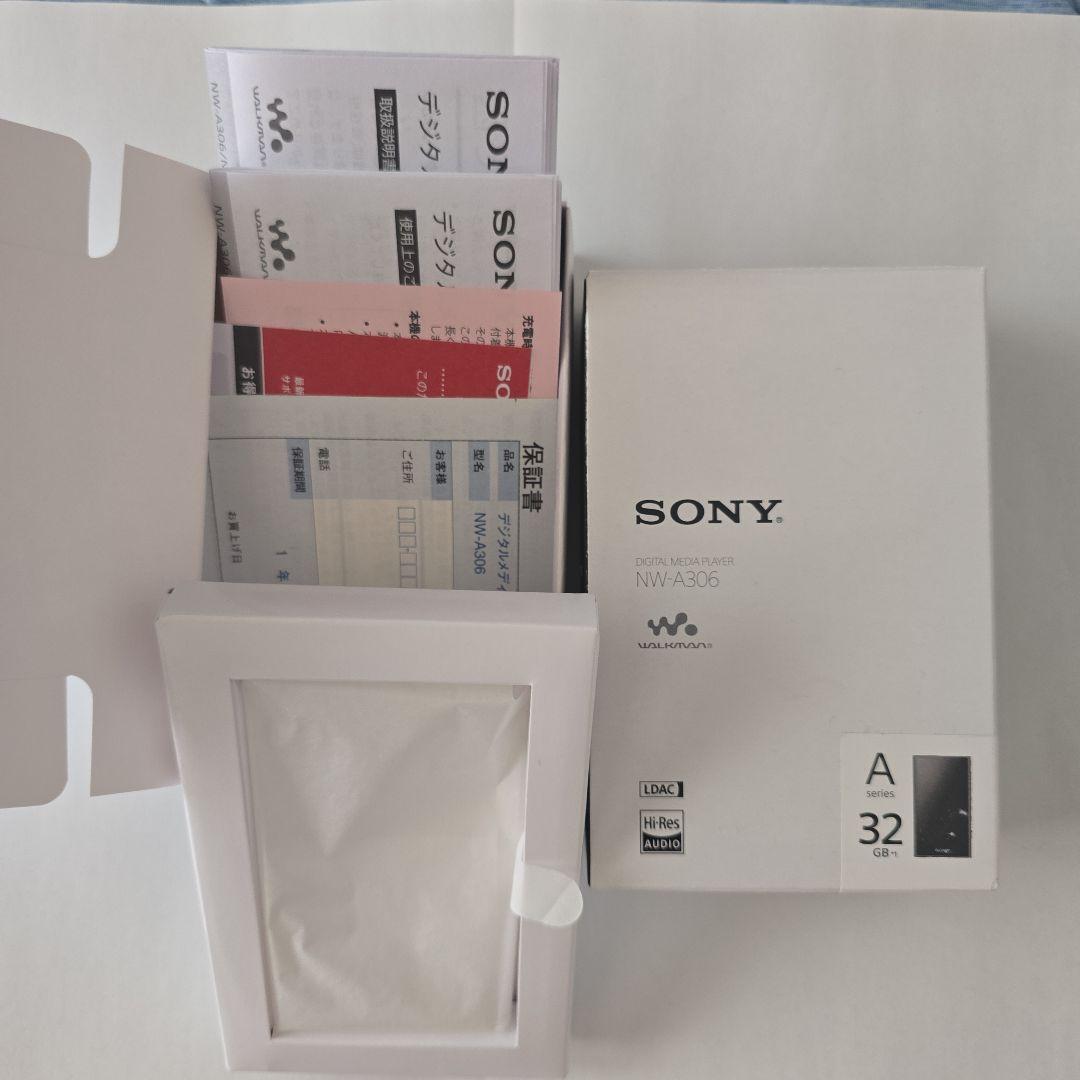 ウォークマン NW-A306/BTR ぼっち・ざ・ろっく！ 純正ケース付き