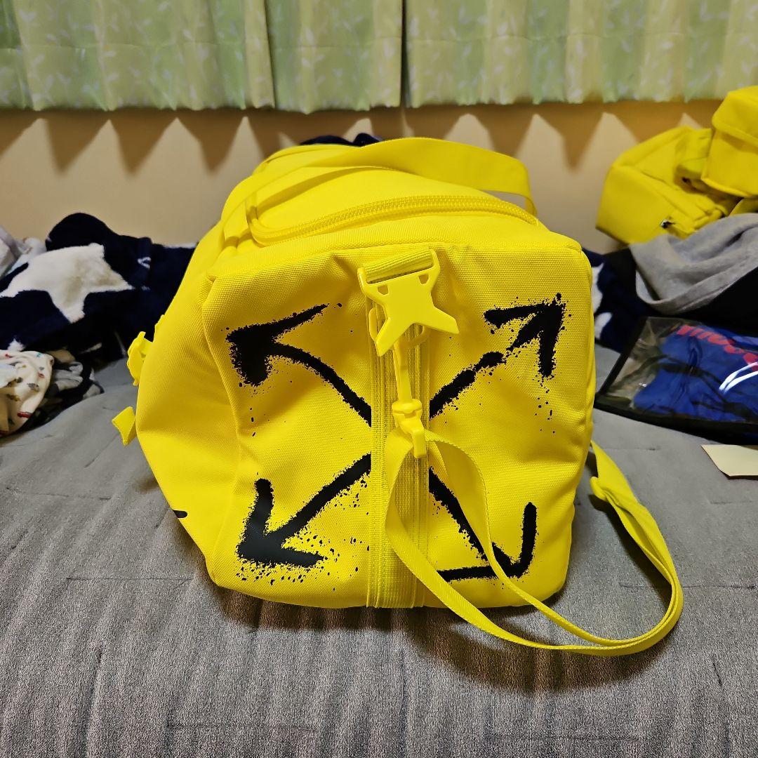 NIKE　Off-White 　イエロー ダッフルバッグ