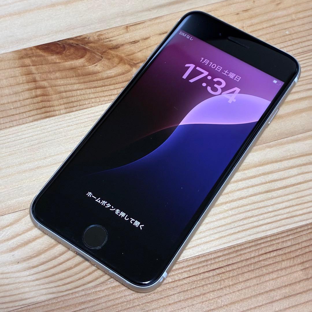 s*☆様 バッテリー新品　iPhoneSE第3世代64GB SIMフリー　美品
