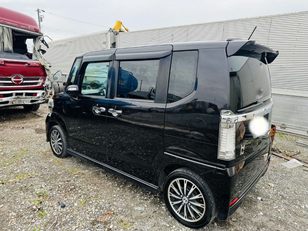 ホンダ N ボックス カスタム パッケージ 2011年式