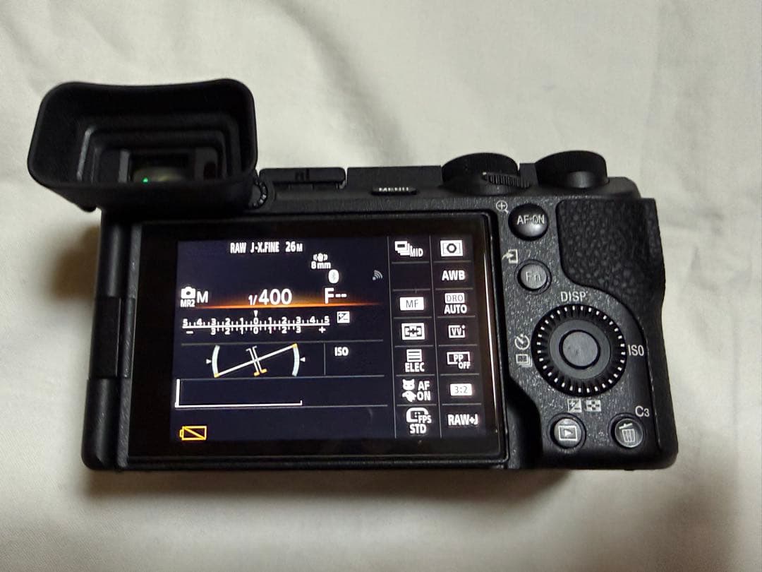 SONY α6700 ILCE-6700 ボディ SmallRigプレート付き