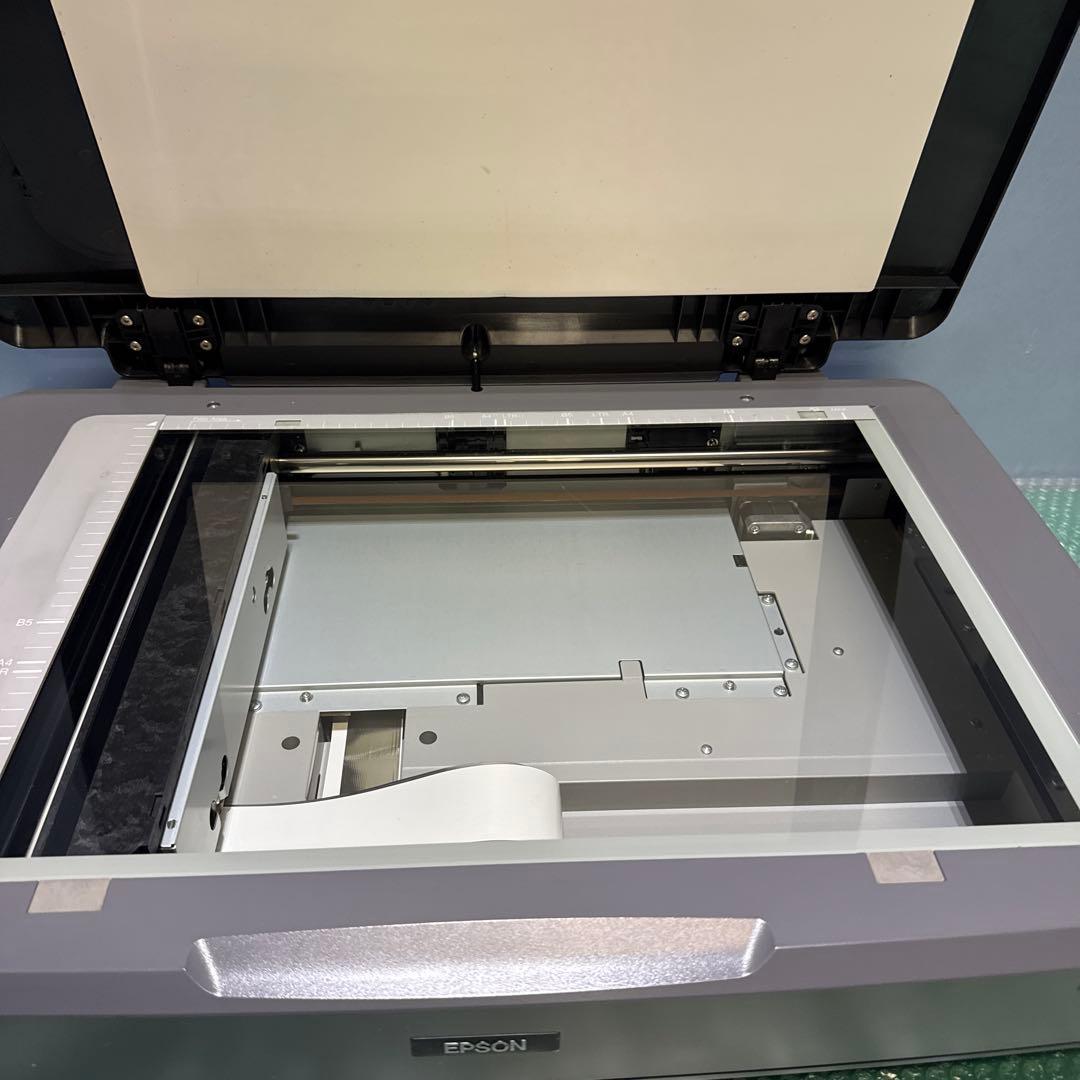EPSON　ES-G11000　A3プラス対応フラットベッドスキャナー
