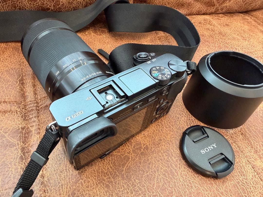 一時値下Sony α6000本体とズームレンズ