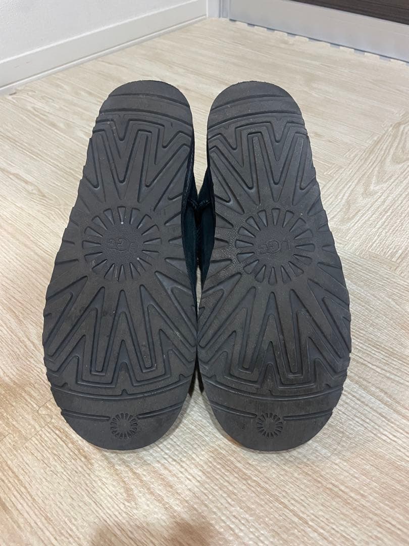 プロフィールご覧下さい　アウターとセットで安くいたします　UGGムートンブーツ