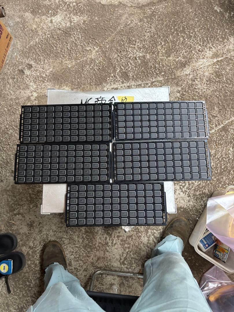 330個。電子部品ICチップ TK7N4242P1。新品同様。未使用。長期保管品