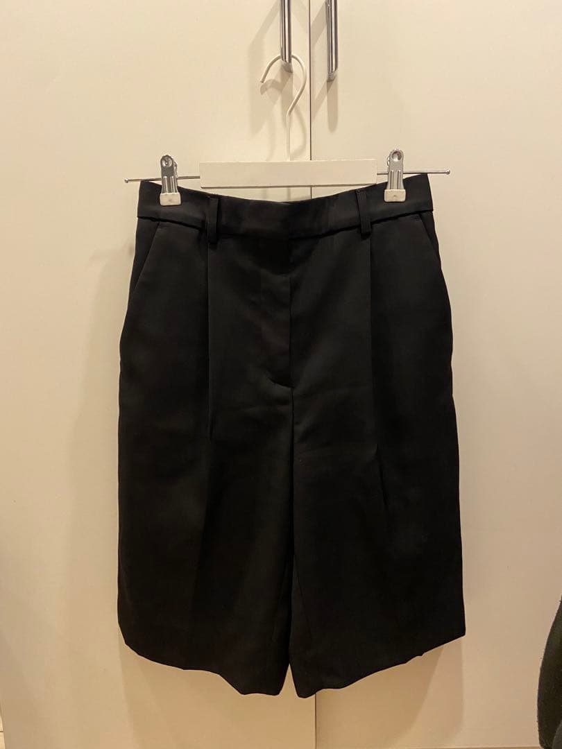 【Acne Studios】テーラードハーフパンツ