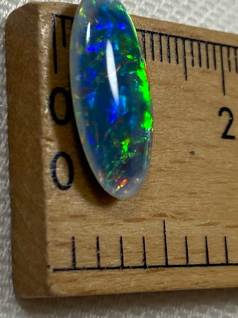 オパールトリプレット