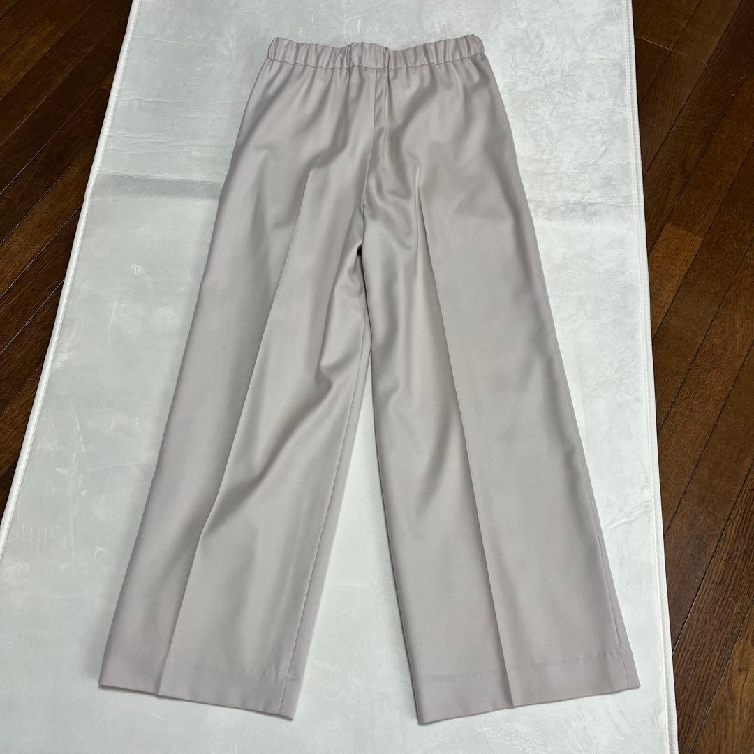 お値下げ　アンタイトル　untitledストレートワイドパンツ　　新品未使用品