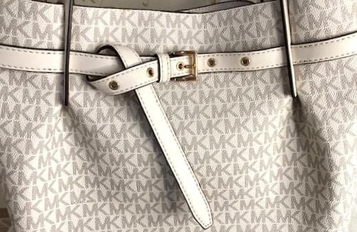 マイケルコース ホワイト　エミリア　シグネチャー　美品　A4サイズトートバッグ