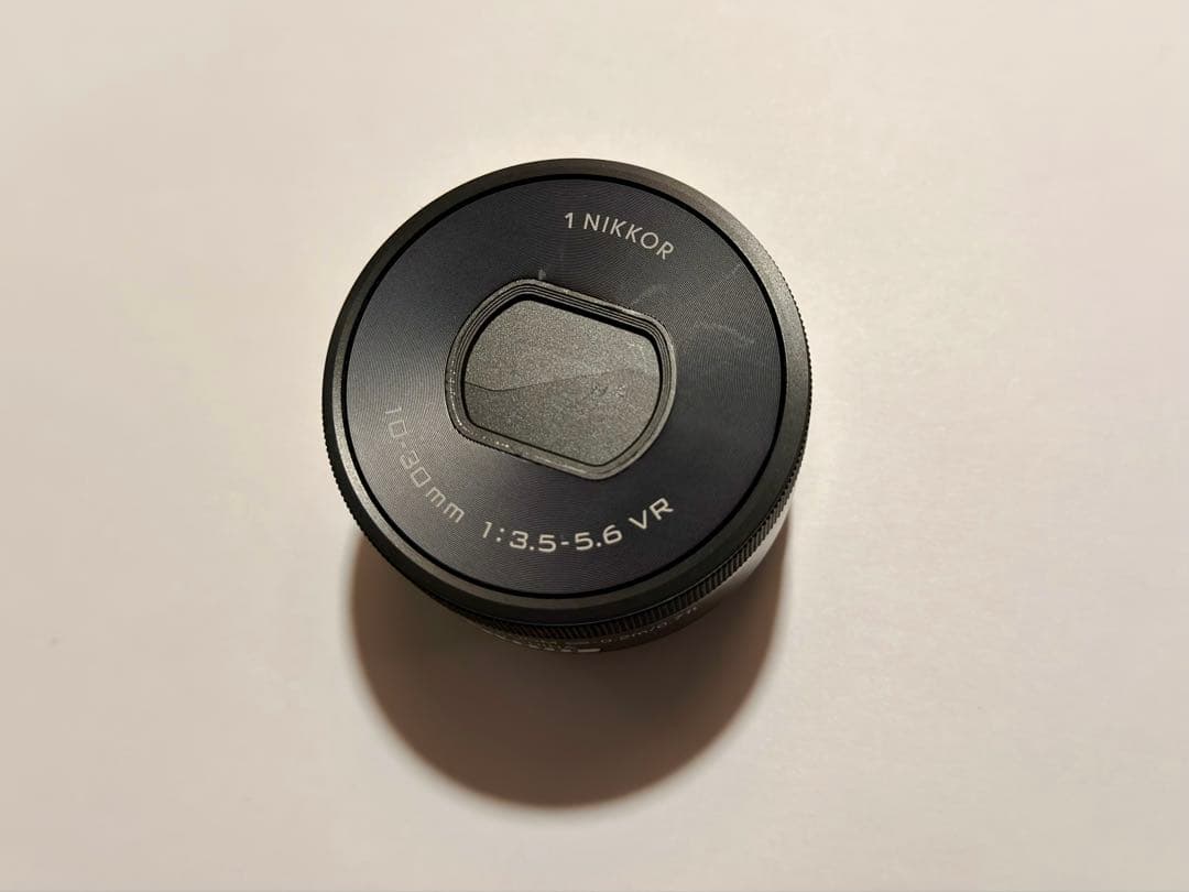 Nikon 1 J5 + 1 Nikkorレンズ3本+おまけ付き