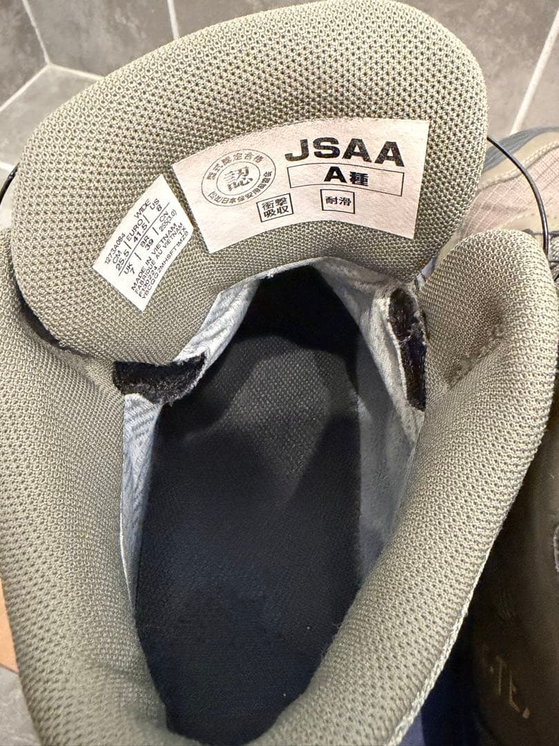 ASICS GORE-TEX BOA安全靴 オリーブ