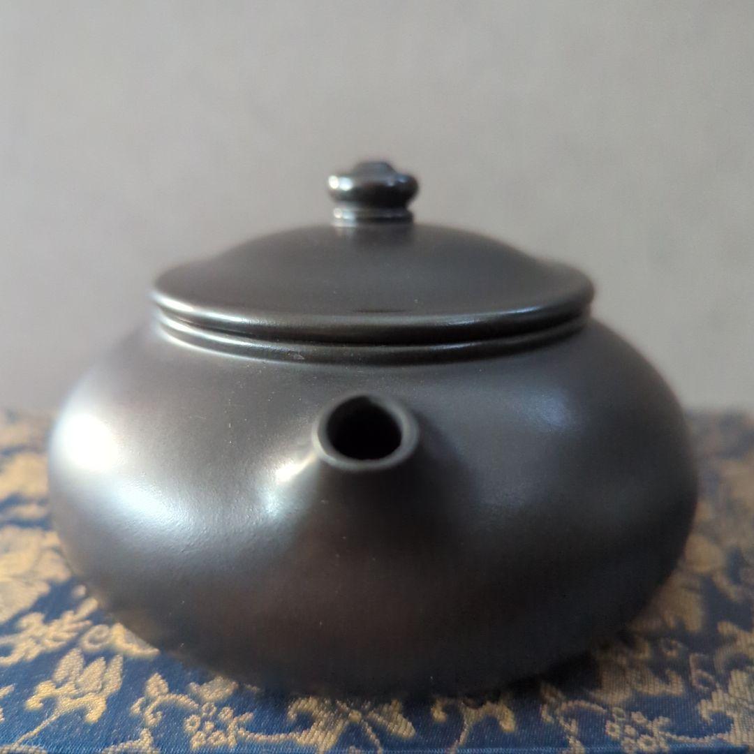 中国陶芸家　胡秀萍氏　茶道具　茶器　宜興紫砂　茶壺　急須　（木製化粧箱入）