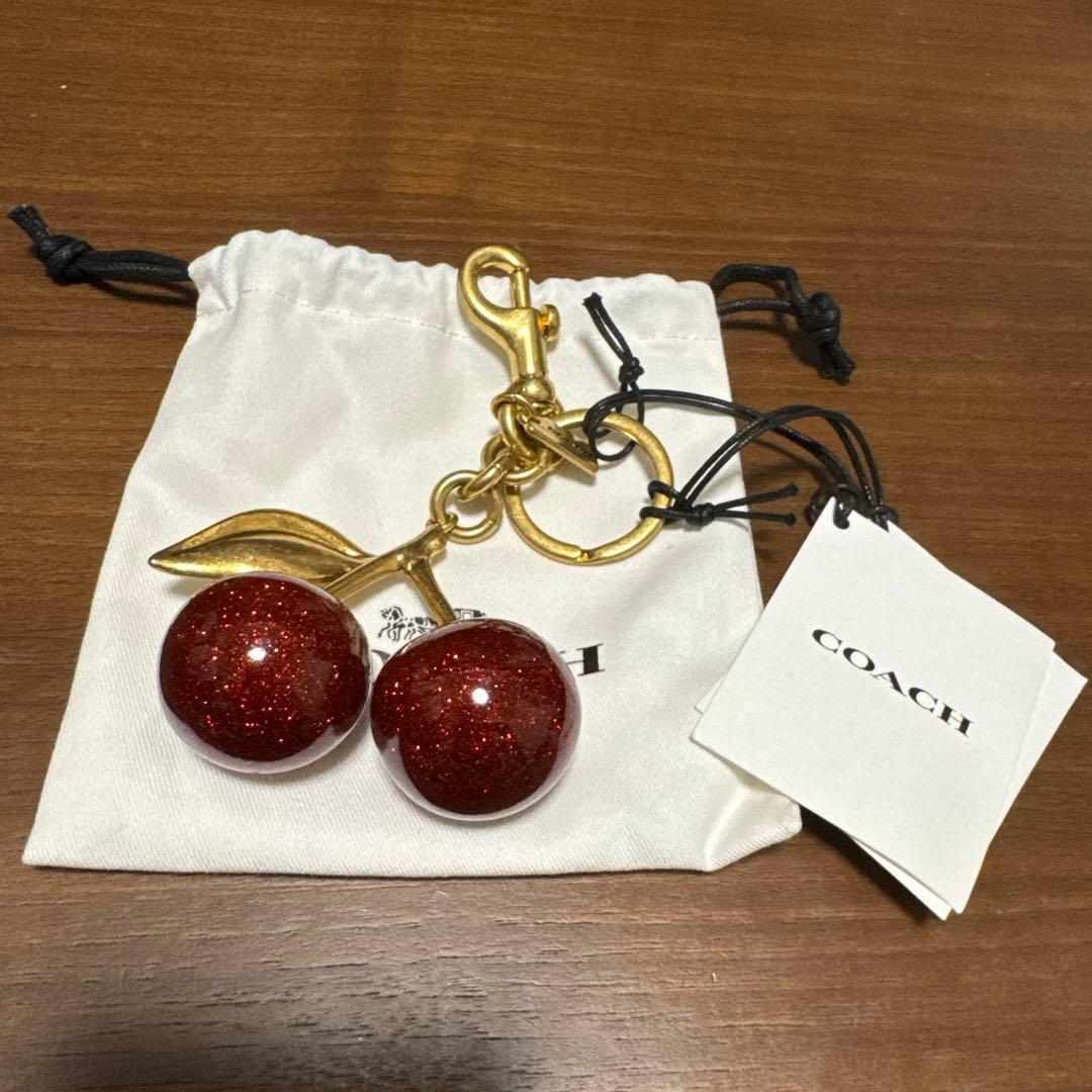 COACH チェリー チャーム