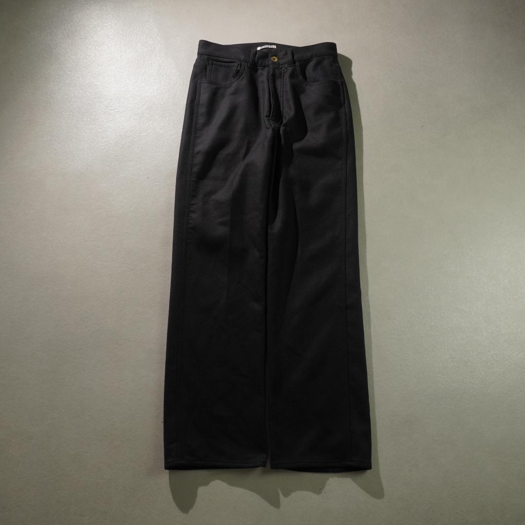 AURALEE シングルノータックスラックスパンツ 黒/AZ89