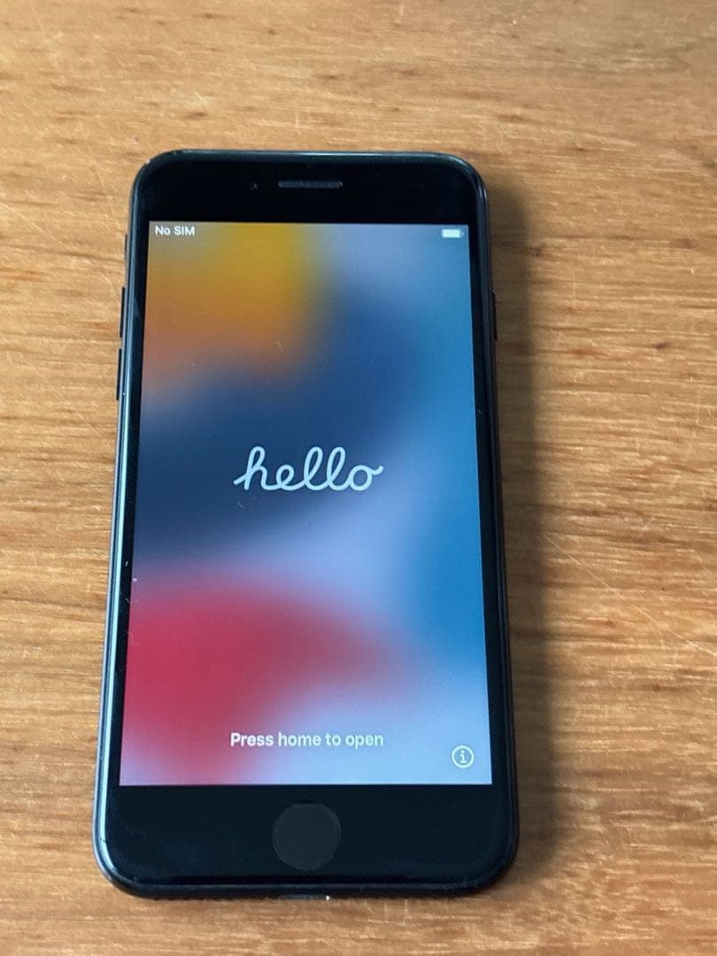 iPhone7 128GB ジェットブラック SIMフリー　箱付き　100%