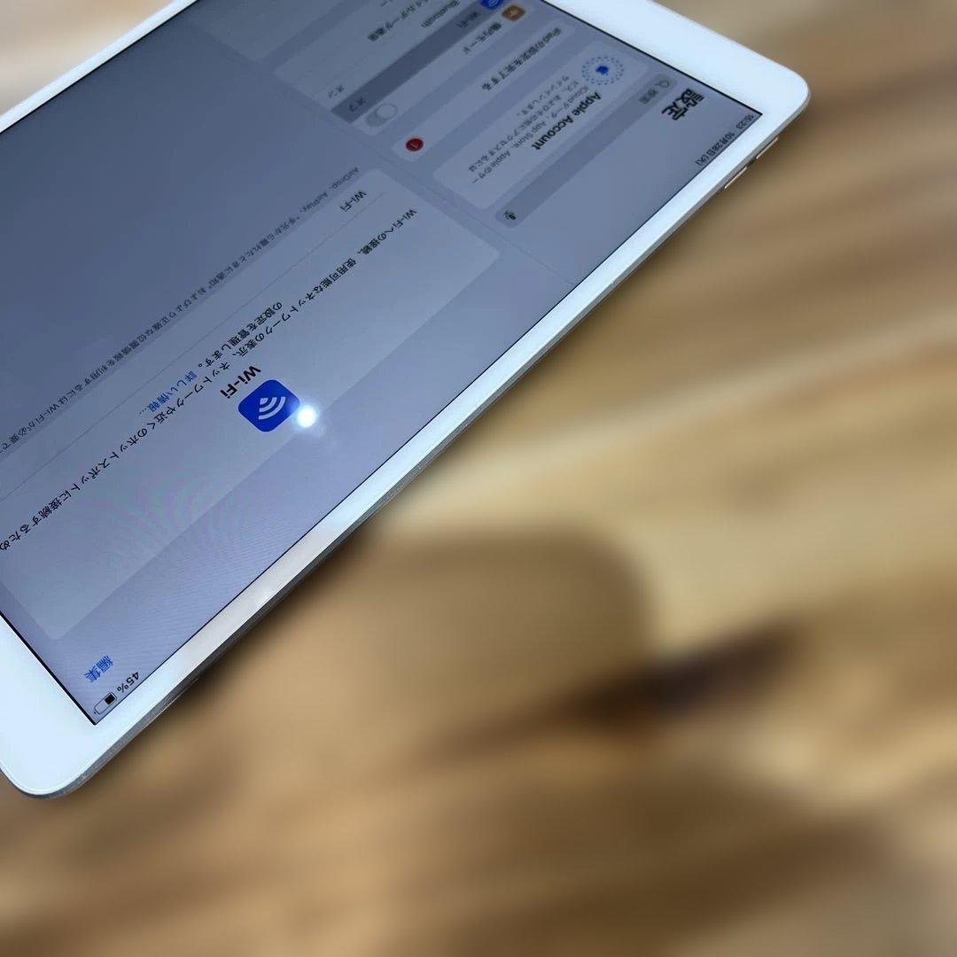 K1525 SIMフリー　iPad Air 第三代　64GB