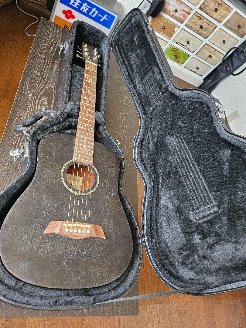 Sヤイリミニアコースティックギター ブラック