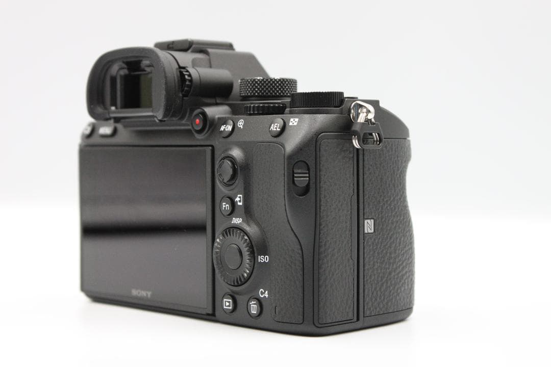 【美品】ショット数:6回 SONY α7 III ILCE-7M3 28-70