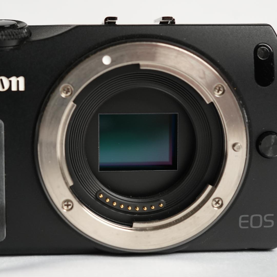 【箱付きセット特価】Canon ミラーレス一眼カメラ EOS M レンズキット