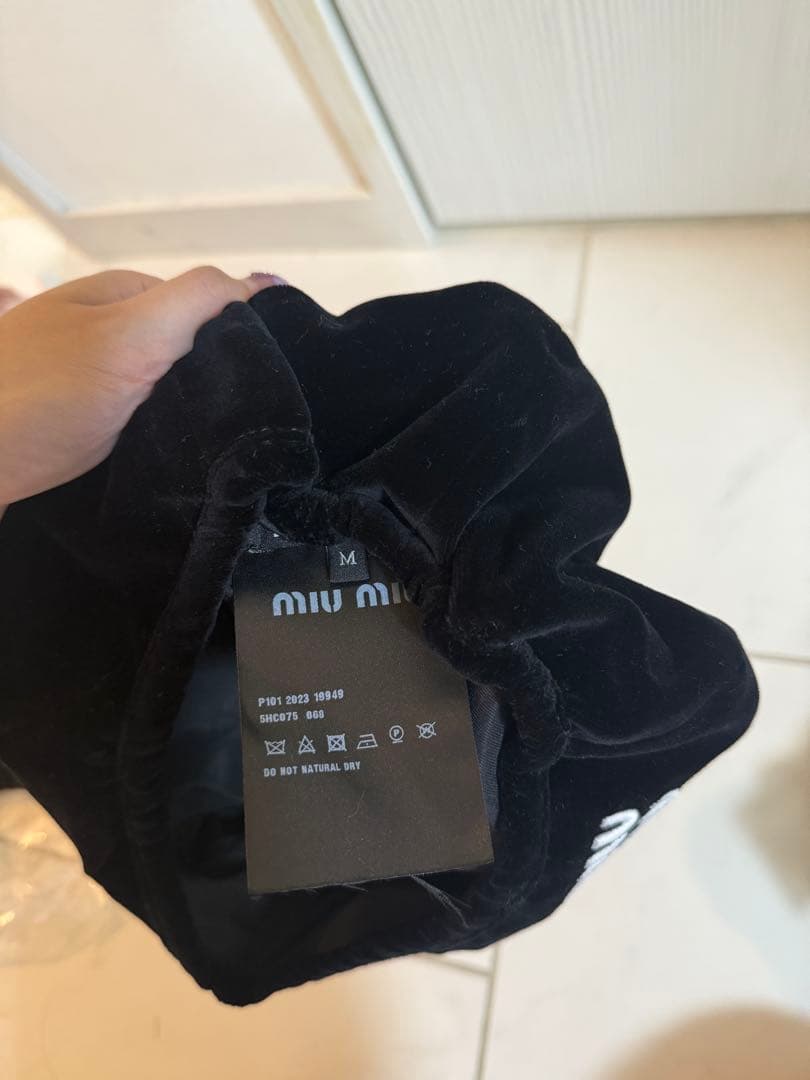 miu miu ベレー帽 黒 ベルベット